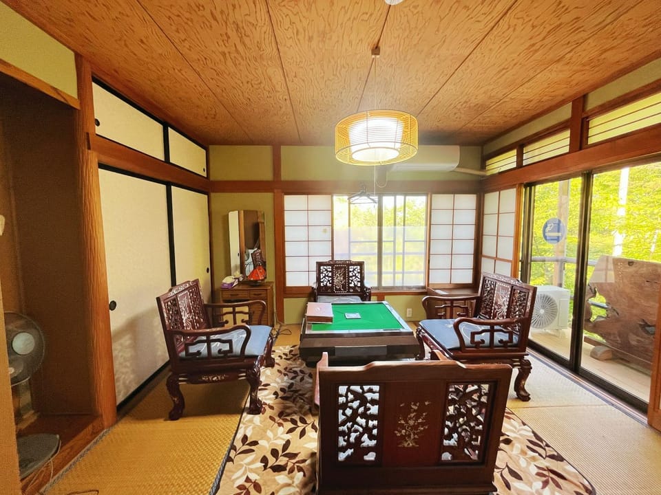 同樺順荘三番館 草津温泉街周辺一軒家10人以上収納 House in Nagano Prefecture