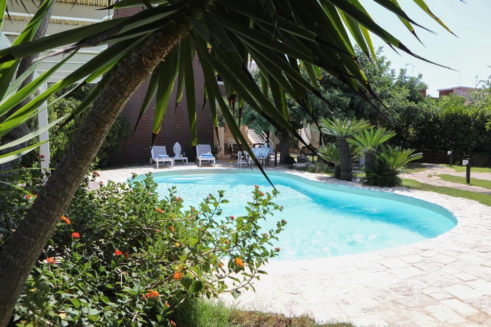 Day, Garden view, Pool view, Swimming pool, sunbed