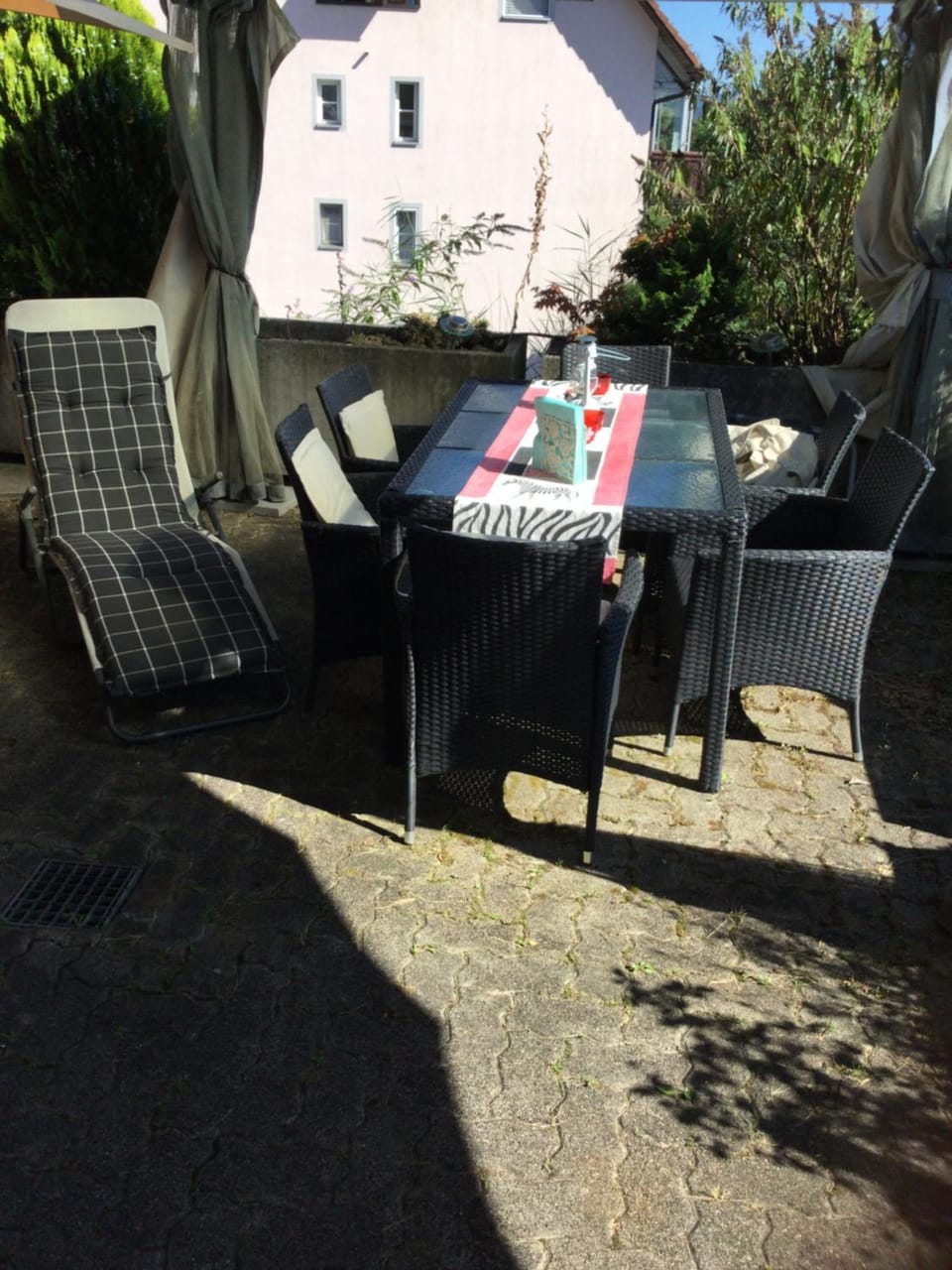 Patio, Dining area
