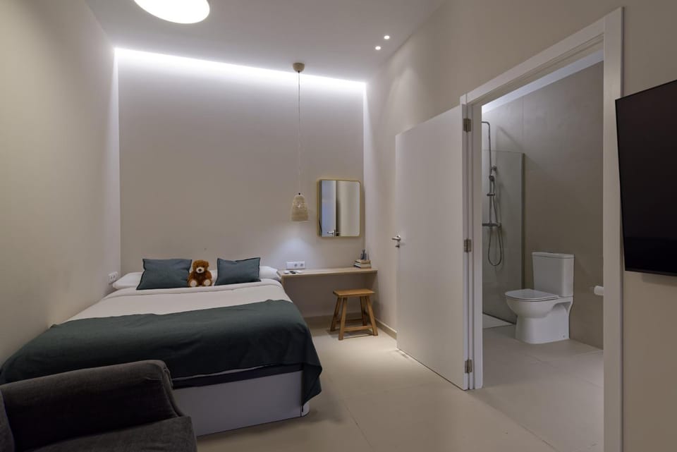 Bed, Bedroom