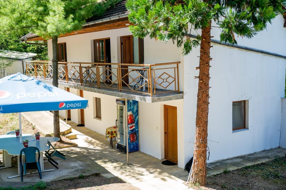 Стаи за гости - Аербул и приятели House in Gabrovo, Bulgaria
