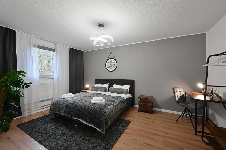 Bed, Photo of the whole room, Bedroom
