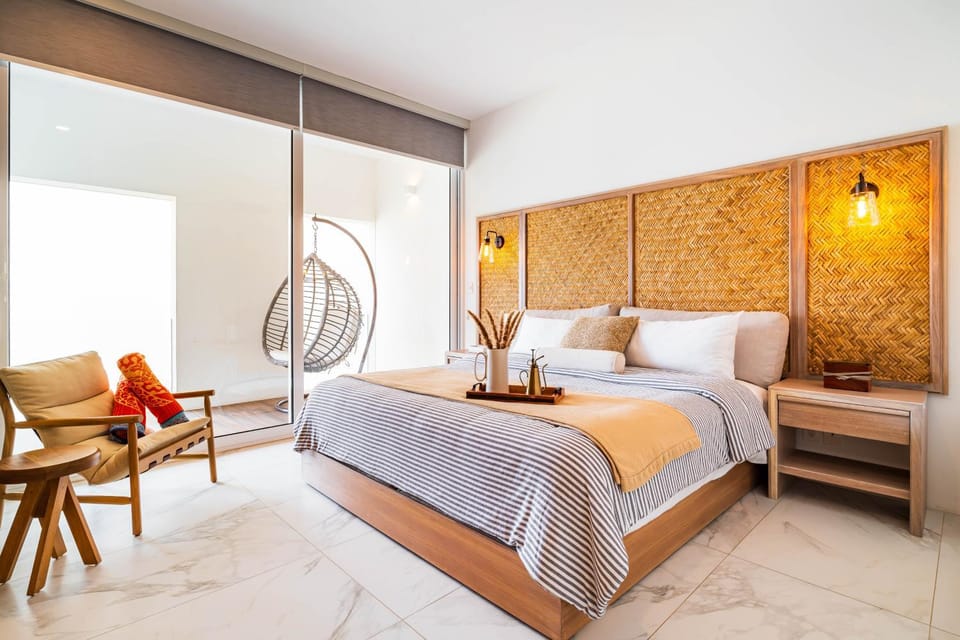 Seating area, Bedroom