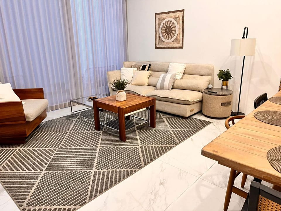 Living room, Photo of the whole room, Seating area