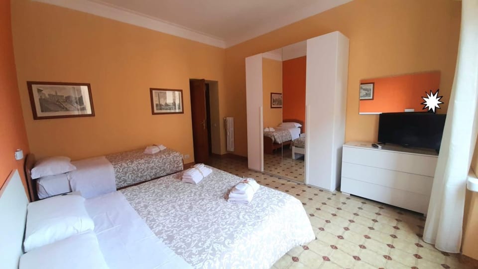 VIVA Rome Apartment " 3 minuti dal Colosseo " Apartment in Rome