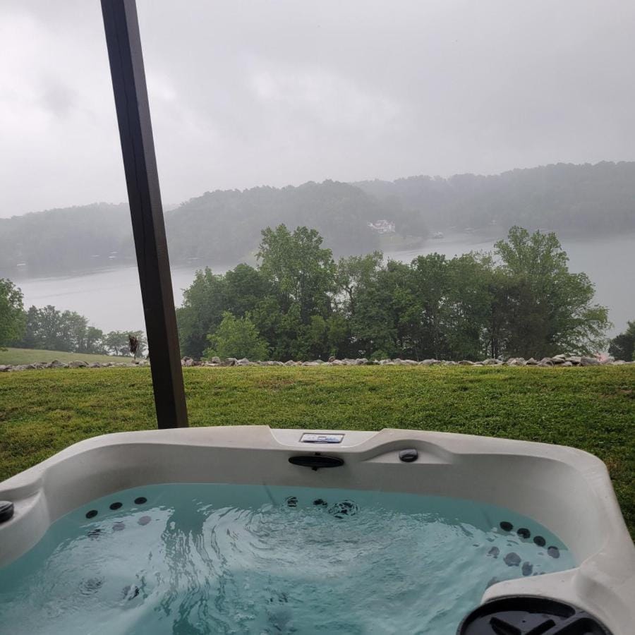 Lake Mansion On The Hill wPanoramic Views & Dock House in Lynchburg