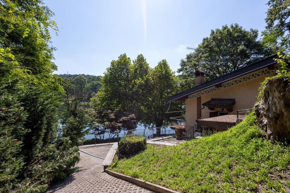 Villa con darsena-Castelletto Ticino Villa in Lombardy