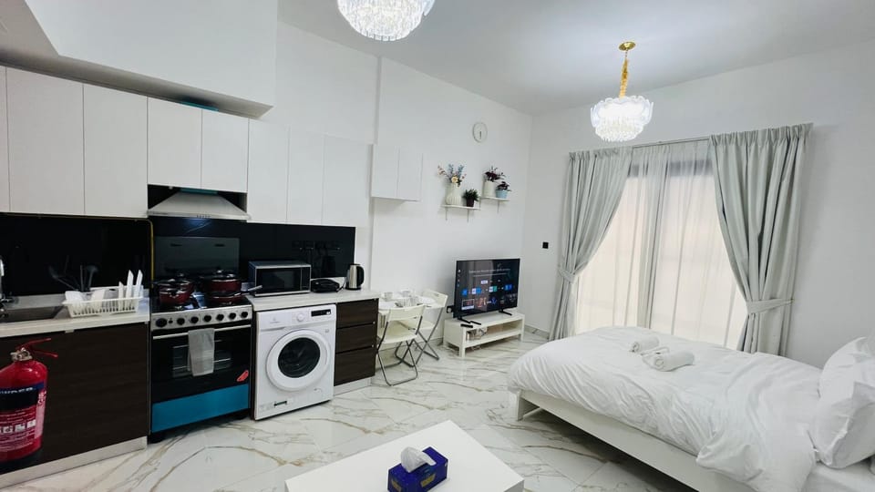 TV and multimedia, Photo of the whole room