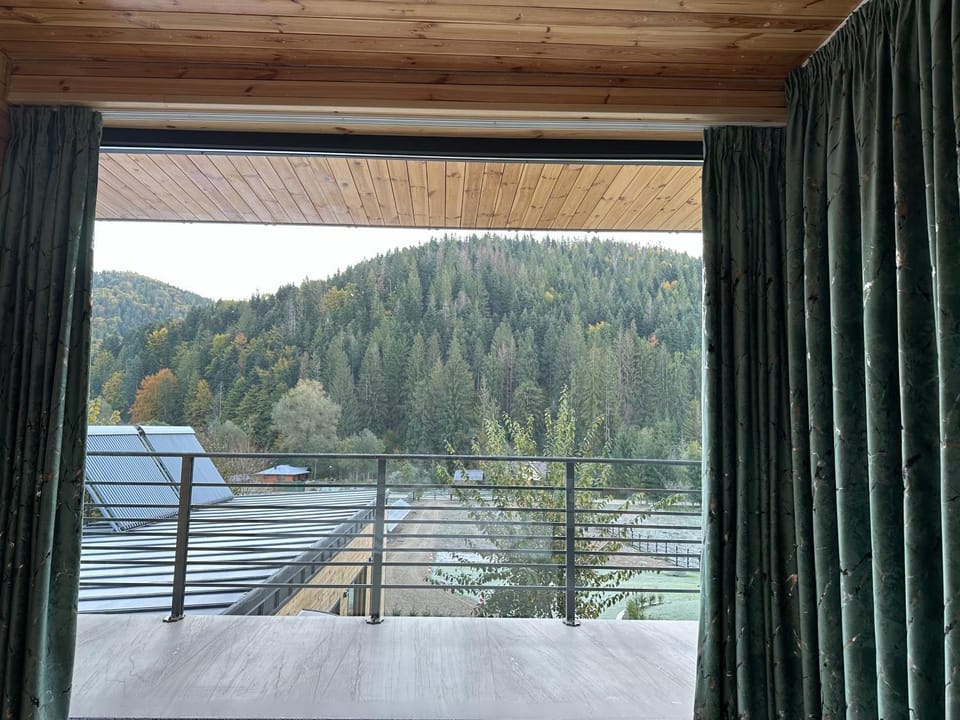 Panoramic Kub Sucevita Nature lodge in Romania