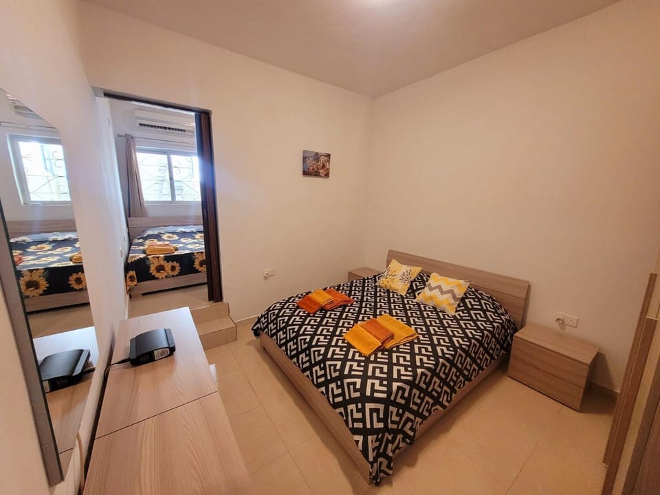 Sunflower Maltese House in Sliema Apartment in Sliema