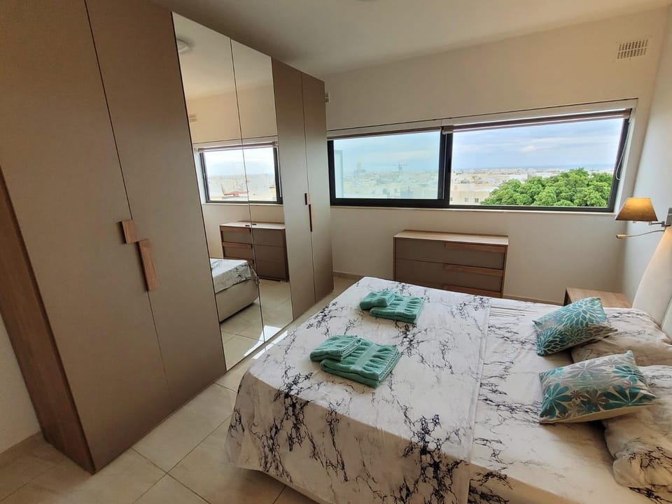 1 Bedroom Apartment with a View Apartment in Malta