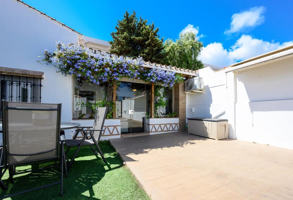 Spring, Garden, Balcony/Terrace, Garden view