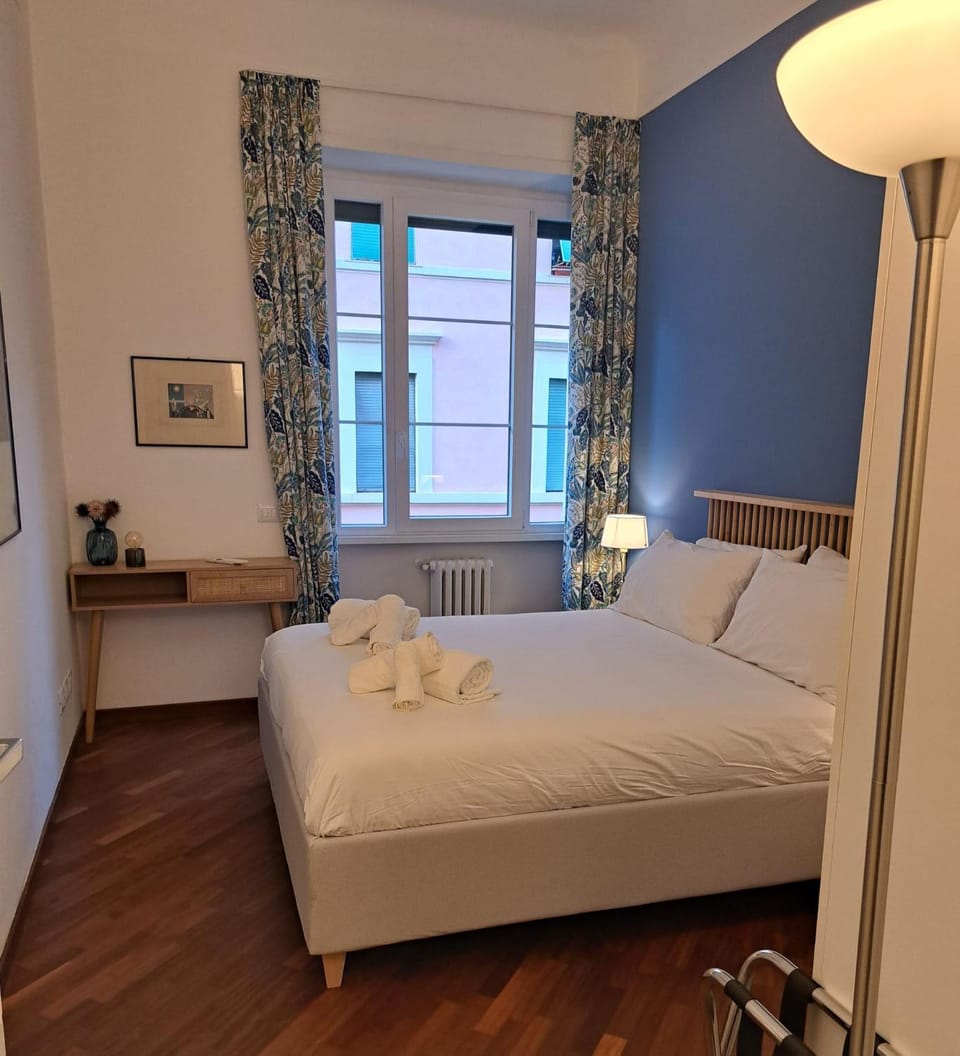 Bedroom, wardrobe