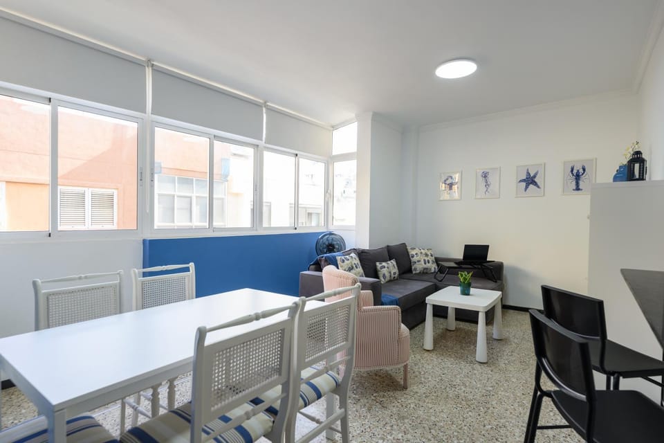 Living room, Dining area