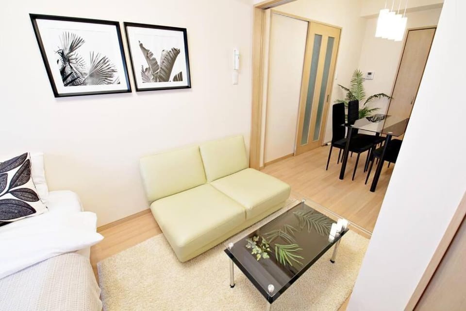 カモミール西町 203 Apartment in Naha