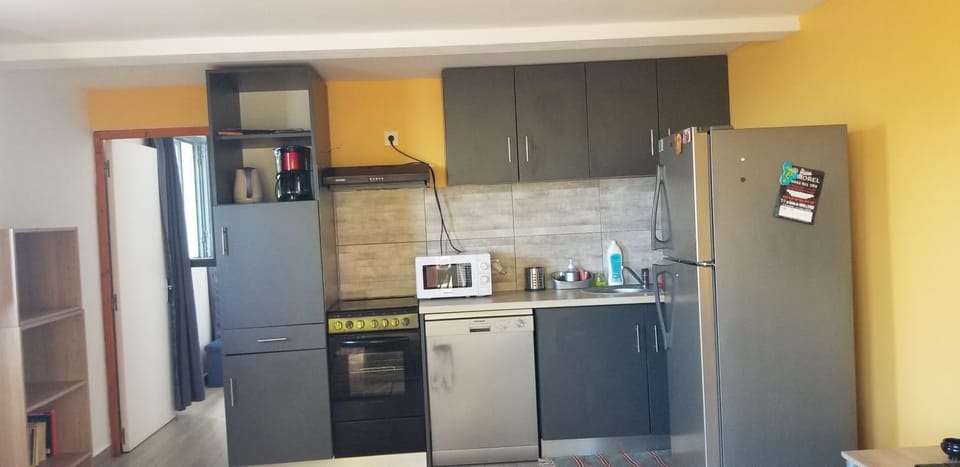 Kitchen or kitchenette, toaster
