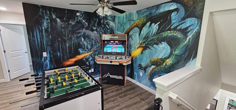 Branson Seasons Luxury Condo Pets Pool Grill Game Room Balcony Apartment in Branson
