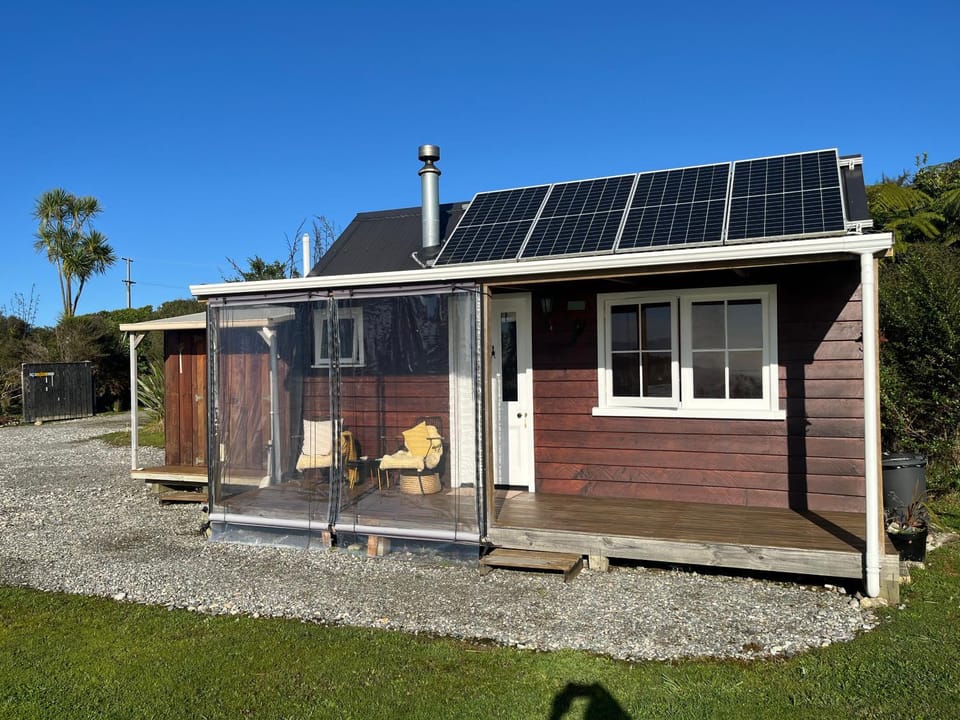 Cape Foulwind Clifftop Cabin Cabin in West Coast