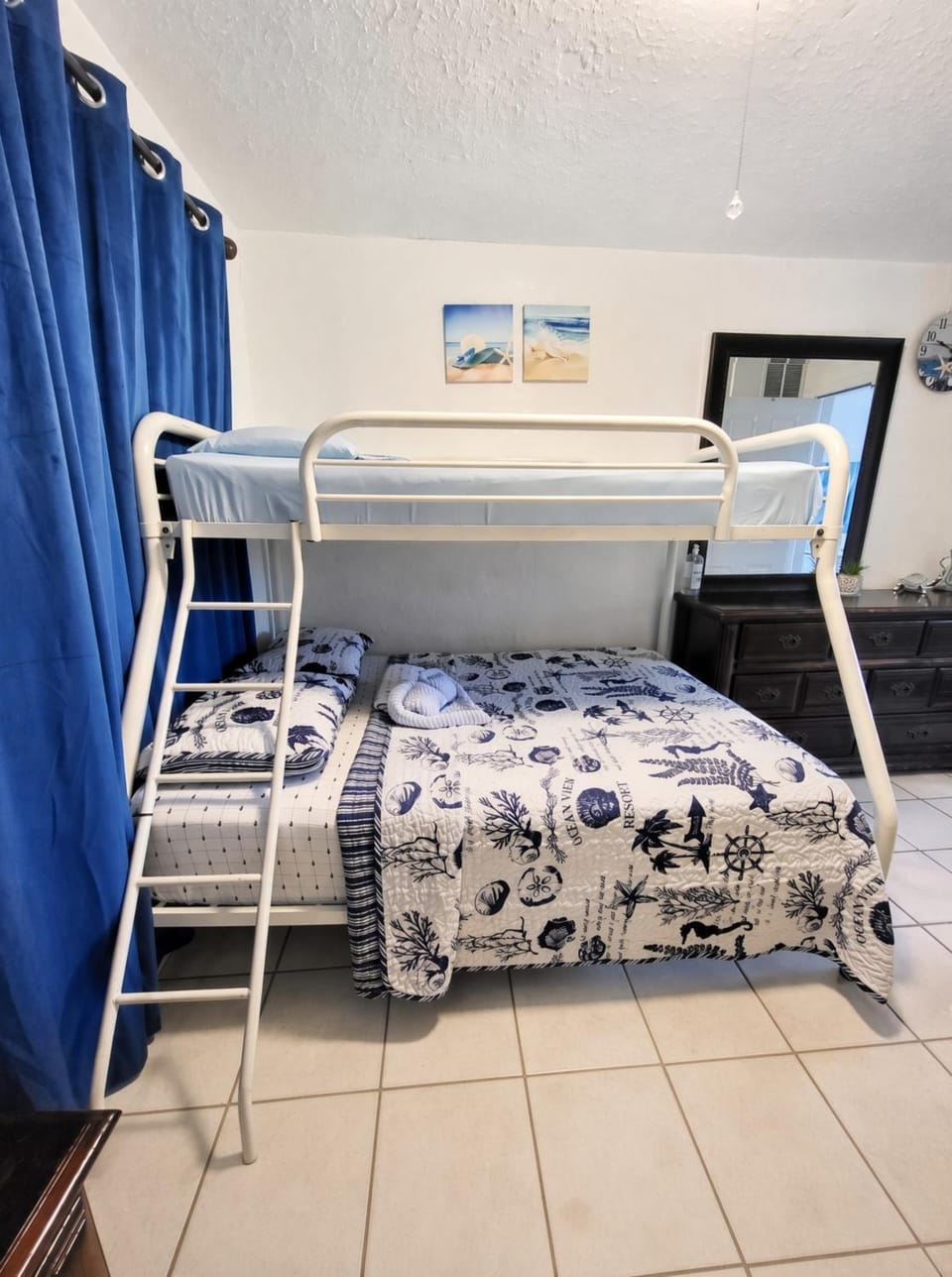 Bed, Bedroom, bunk bed