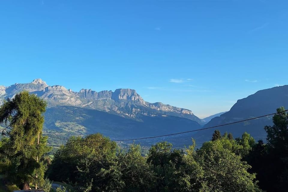 Nearby landmark, Natural landscape, Mountain view