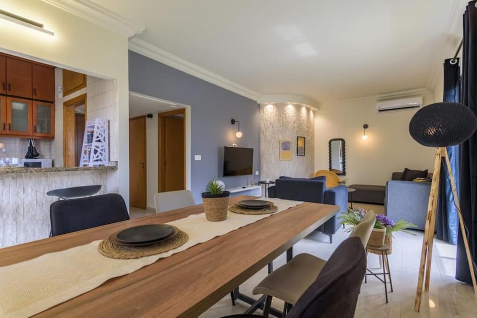 Fuga Di Batroun Cozy 2-BR with 24-7 Power and AC Apartment in Africa