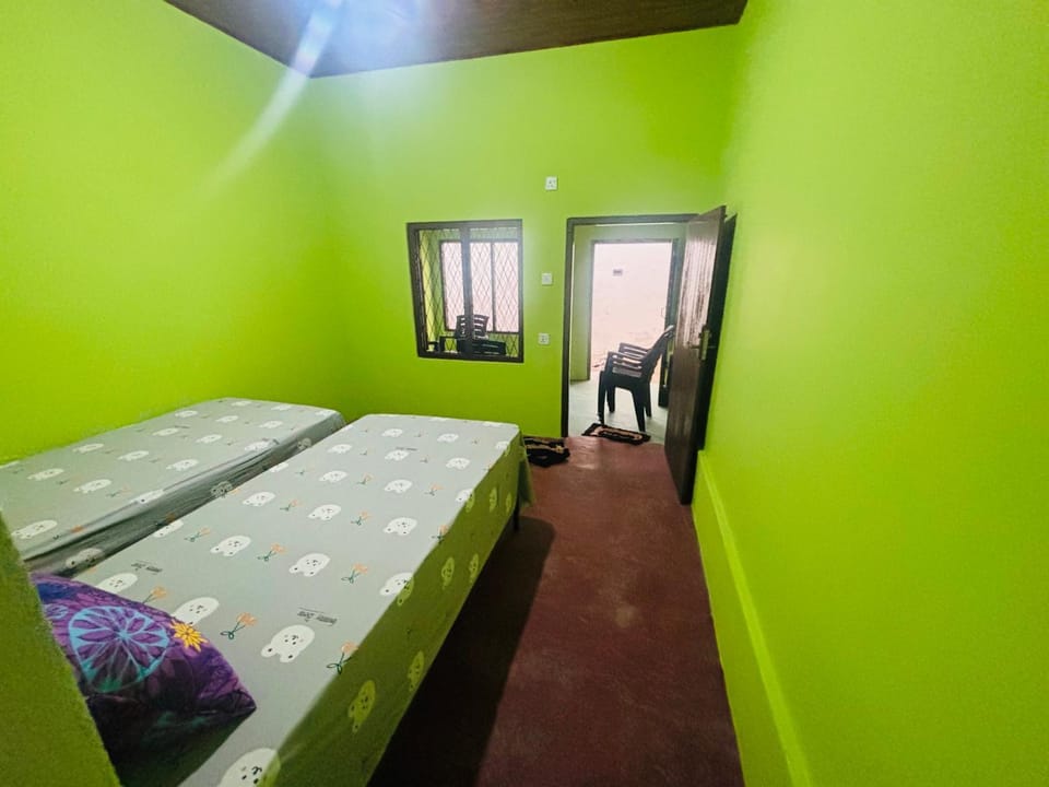 Kalpitiya Guest House B Bed and Breakfast in Sri Lanka