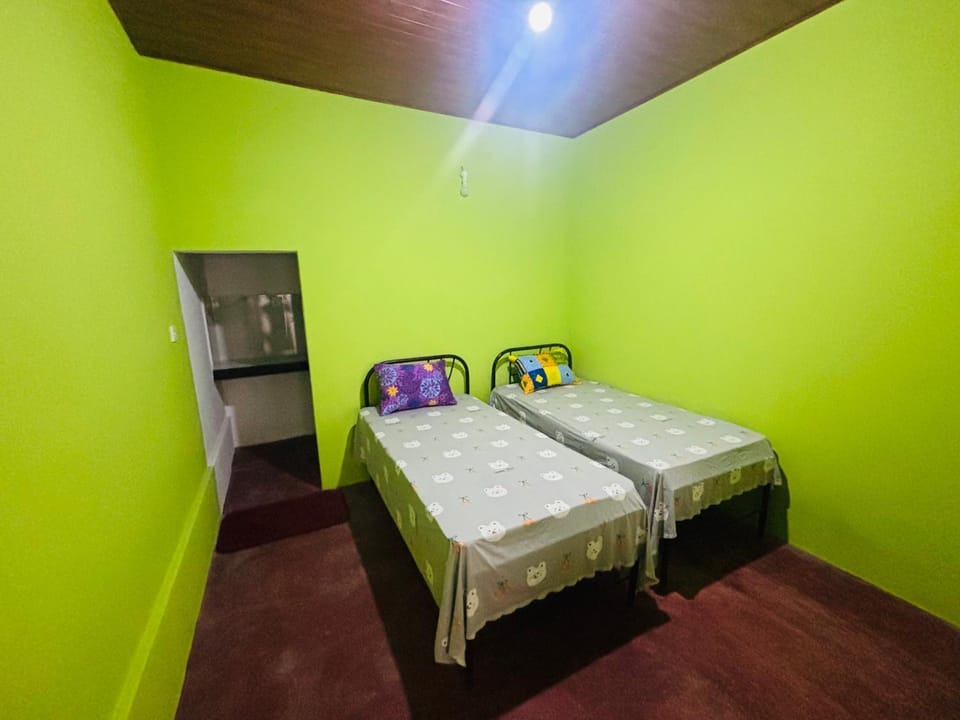 Kalpitiya Guest House B Bed and Breakfast in Sri Lanka