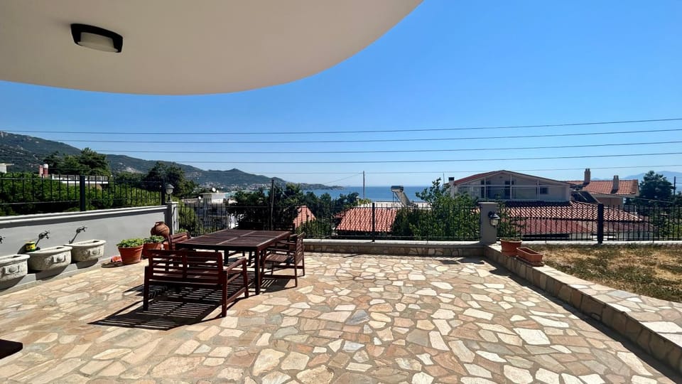 View (from property/room), Balcony/Terrace, Sea view