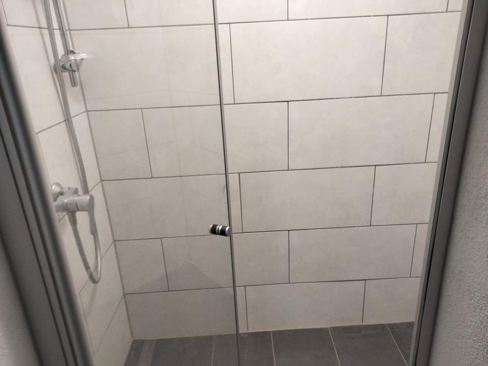 Doppelzmmer Mit Gemeinschaftsbad Eigenes Bad Plüderhausen Vacation rental in Baden-Württemberg