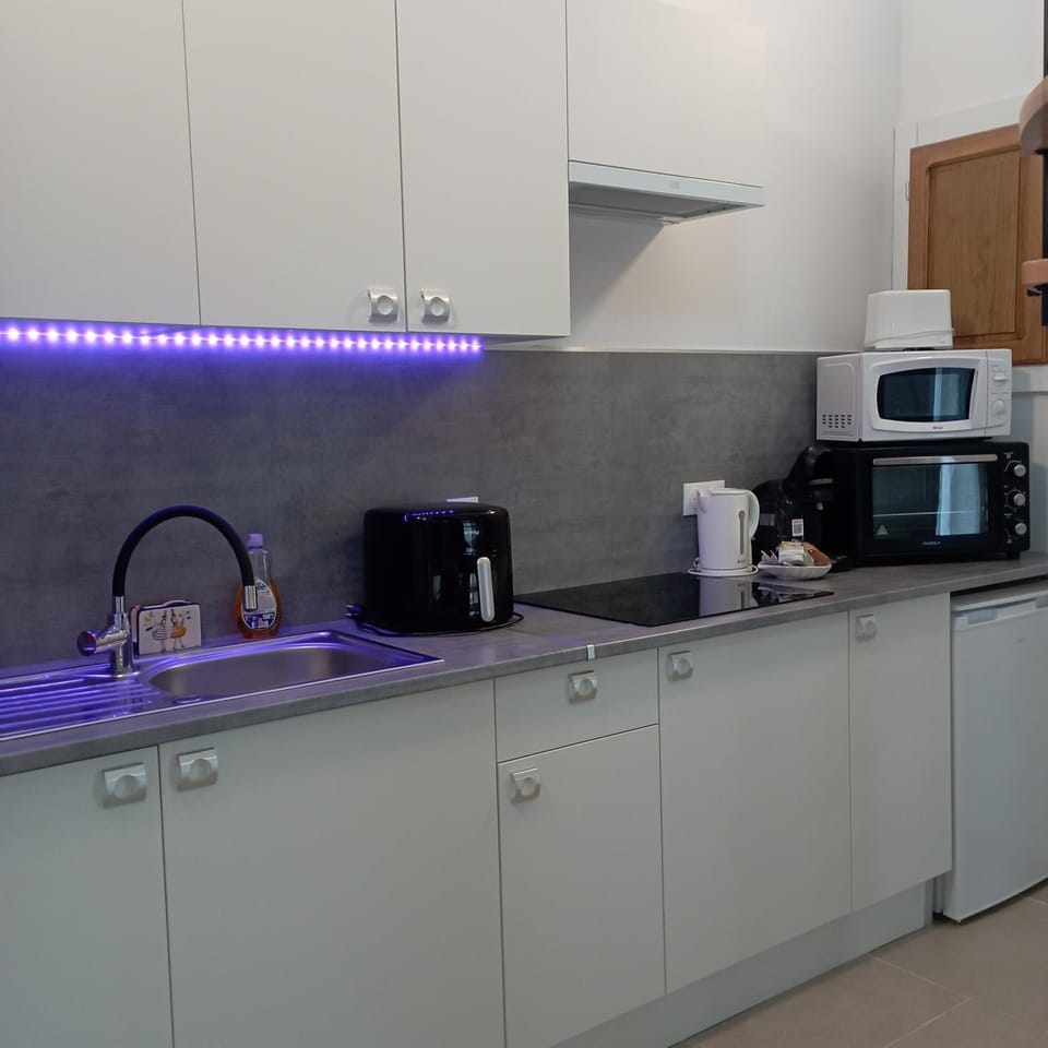 oven, toaster, kitchen
