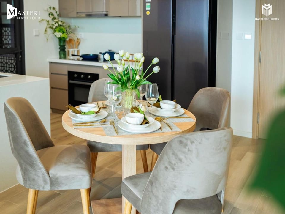 Masteri Center Point- HOMESAY ADORA Apartment in Ho Chi Minh City