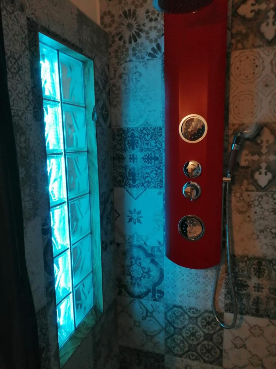 Shower, Bathroom