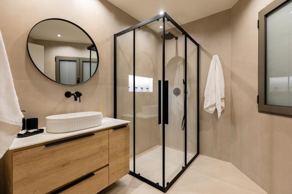 Shower, Bathroom