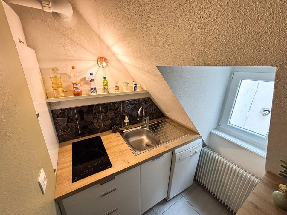 Kitchen or kitchenette, stove