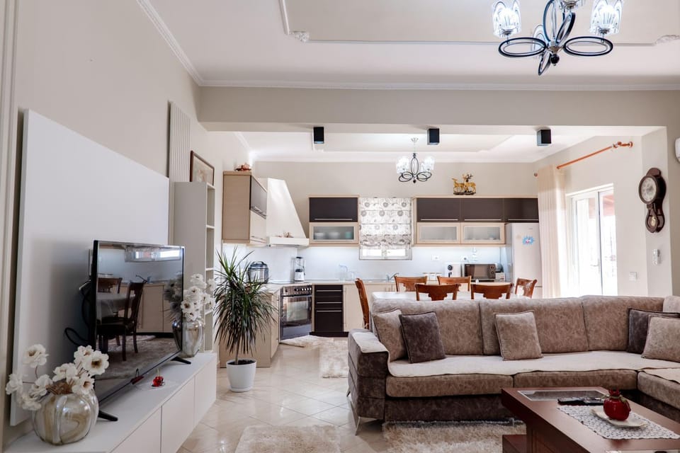 Living room, kitchen
