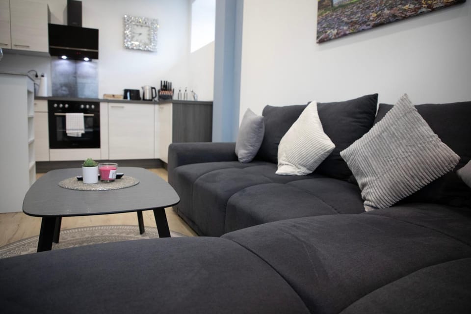 Kitchen or kitchenette, Living room, Seating area