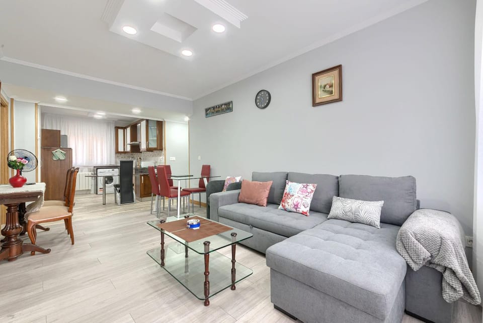 Vivienda turistica céntrica y con estilo en el encantador Barrio La Cruz Apartment in Bilbao