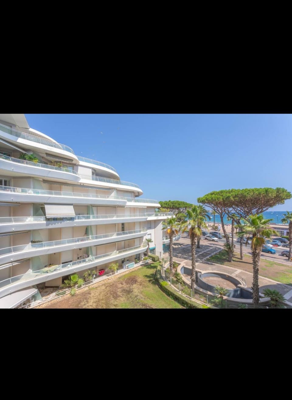 Property building, Day, Natural landscape, Sea view