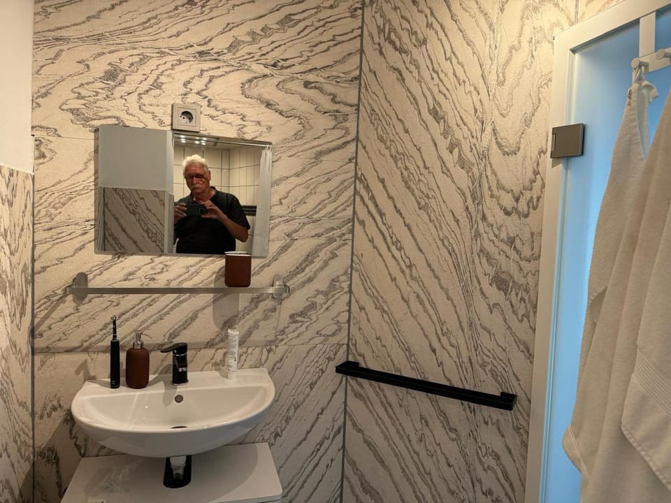 Gemütliche FeWo im 1OG im Haus zur Vulkaneifel Brohl Apartment in Ahrweiler