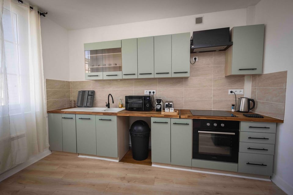 dishwasher, oven, toaster, kitchen