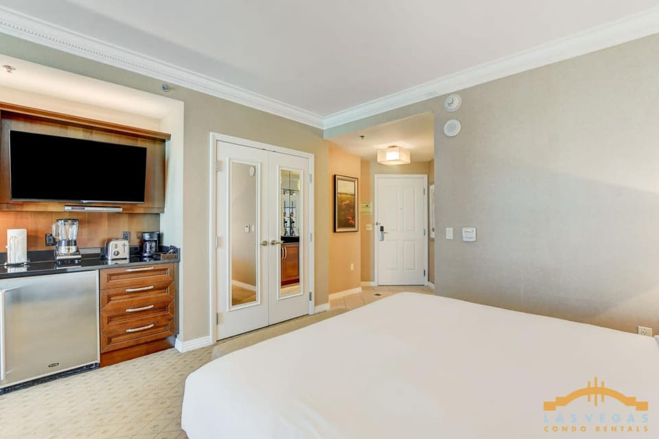 MGM Signature-22-809 F1 Track & Strip View Studio House in Las Vegas Strip