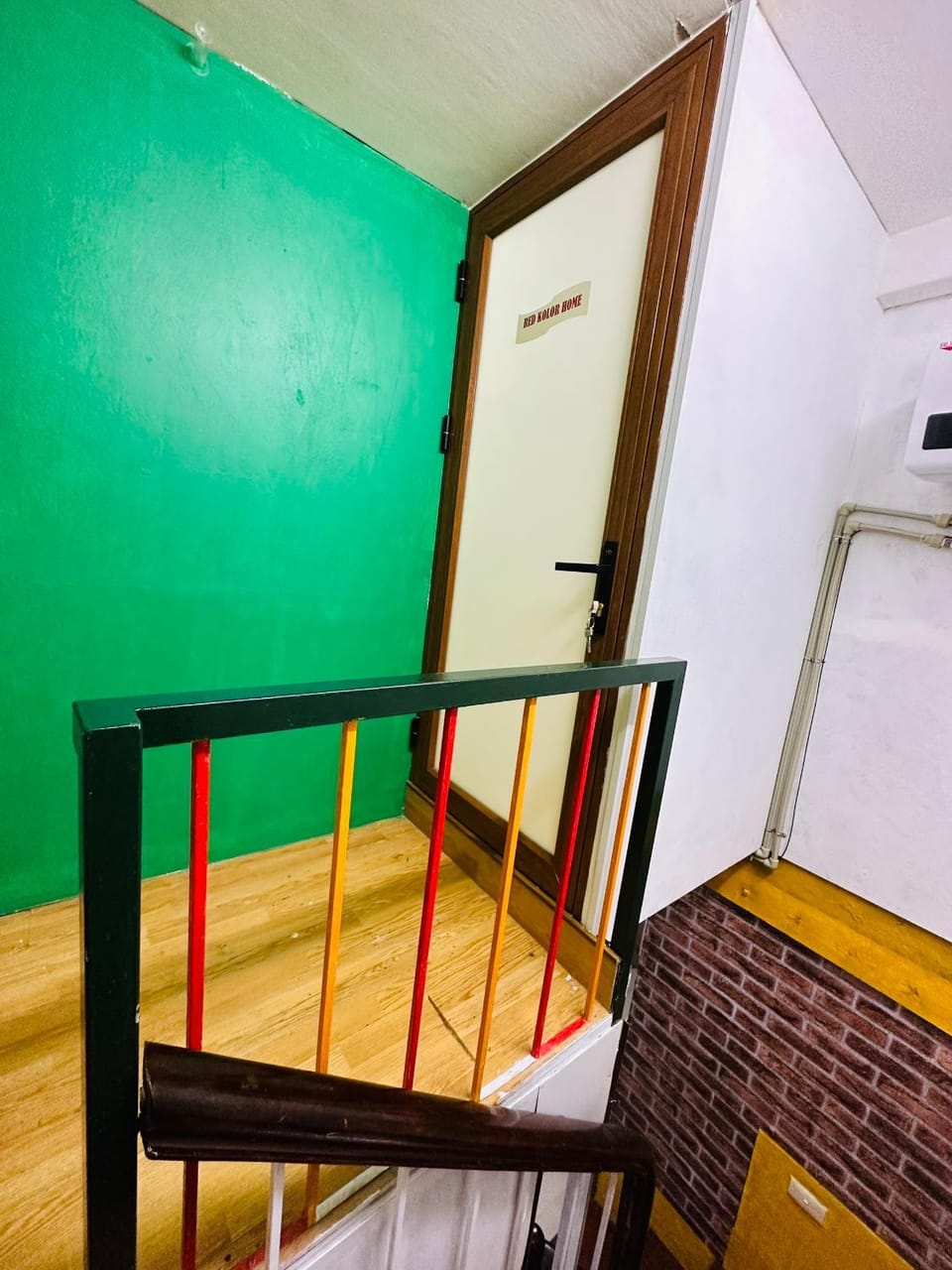 Photo of the whole room