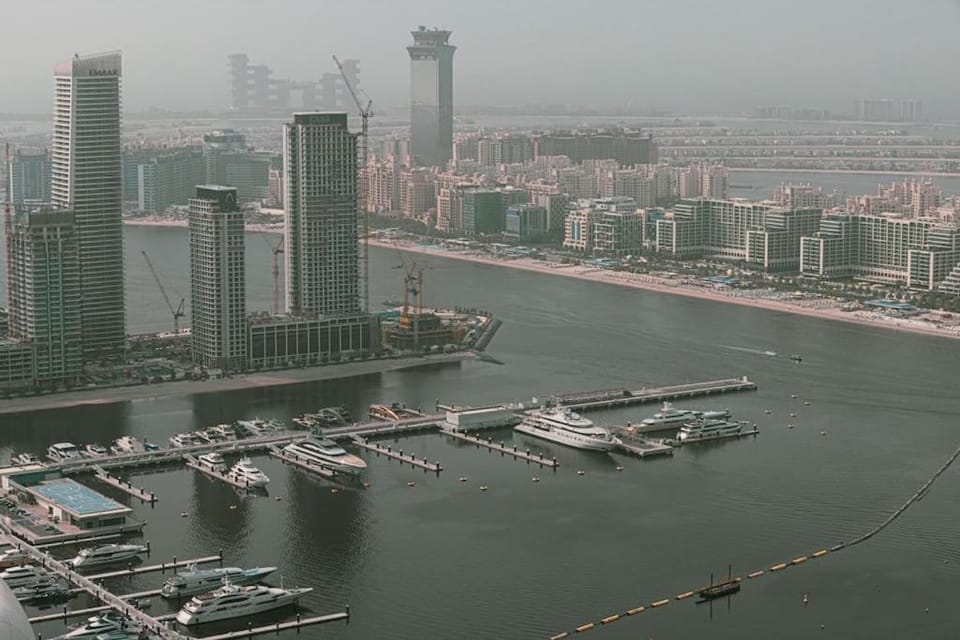 Lux 2BR with Sea Views in Marina Apartment in Dubai