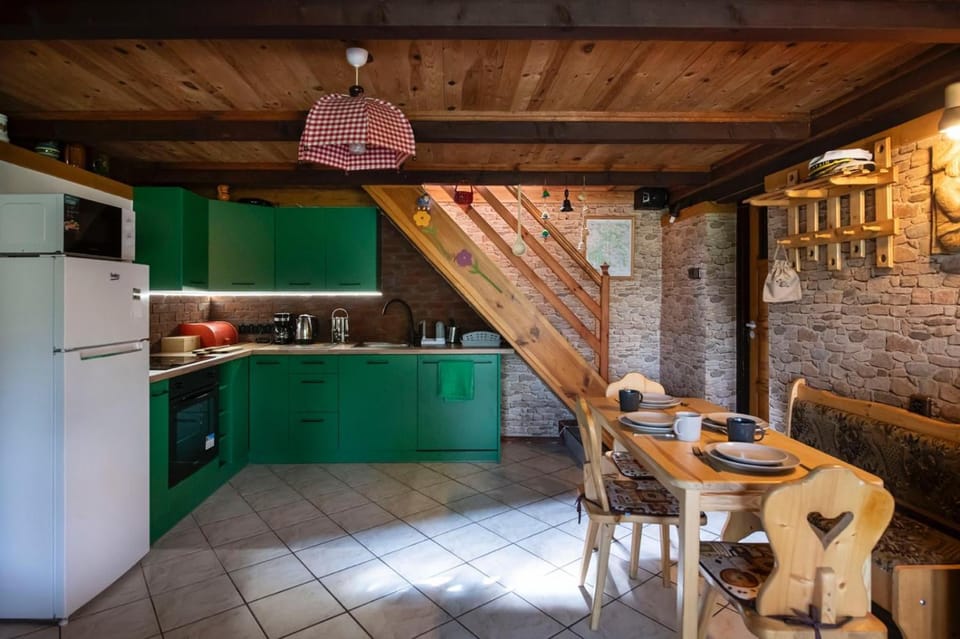 Chatka Sikorówka-SAUNA -Bizoręda House in Poland