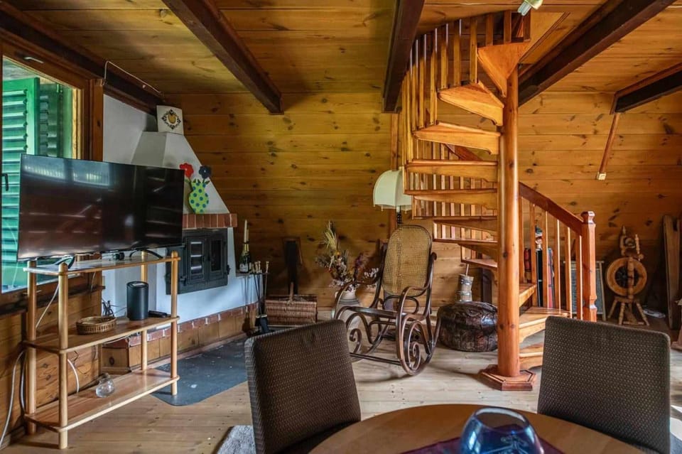 Chatka Sikorówka-SAUNA -Bizoręda House in Poland