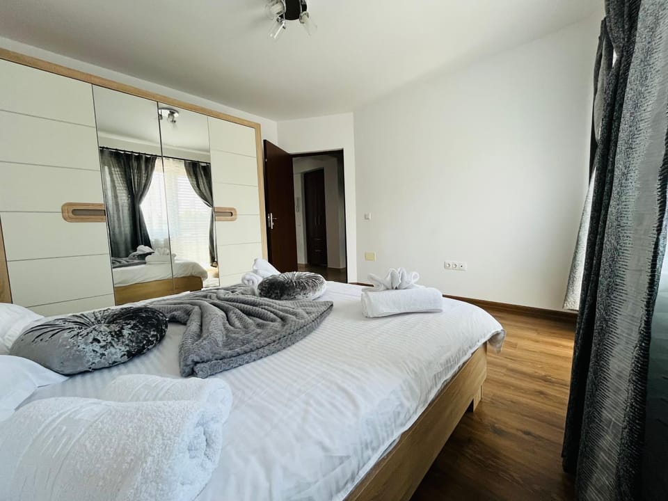 Green Apartaments Self Check-In 24-7 Free Parking Apartment in Brașov County