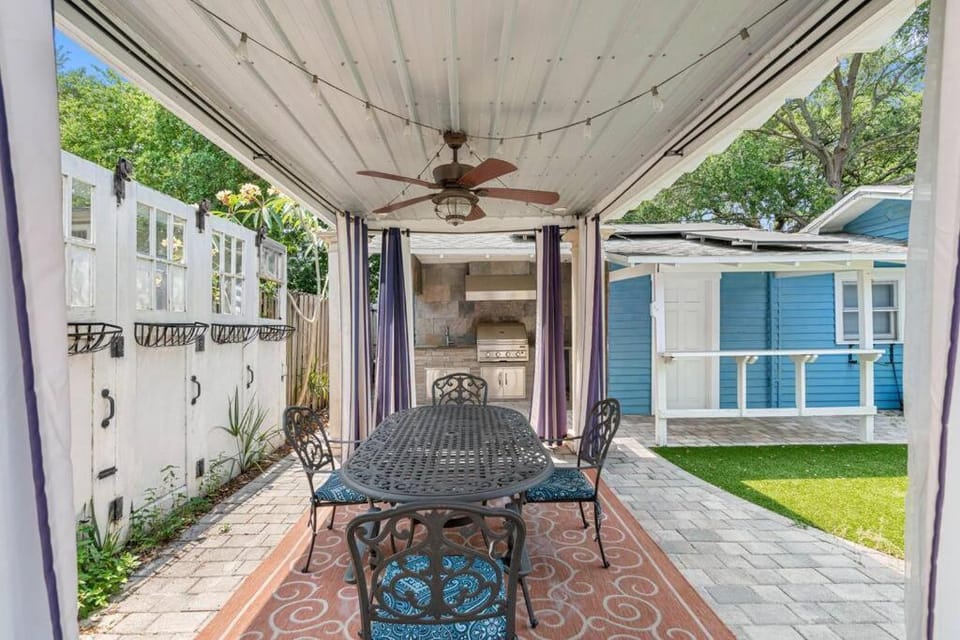 Property building, Patio, Day
