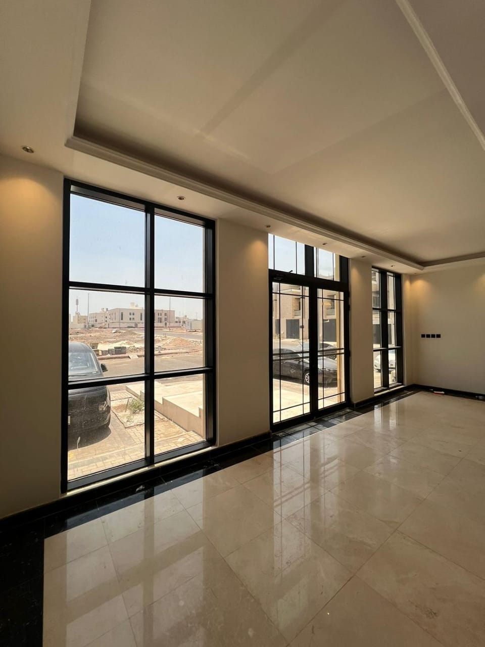 Property building, Facade/entrance