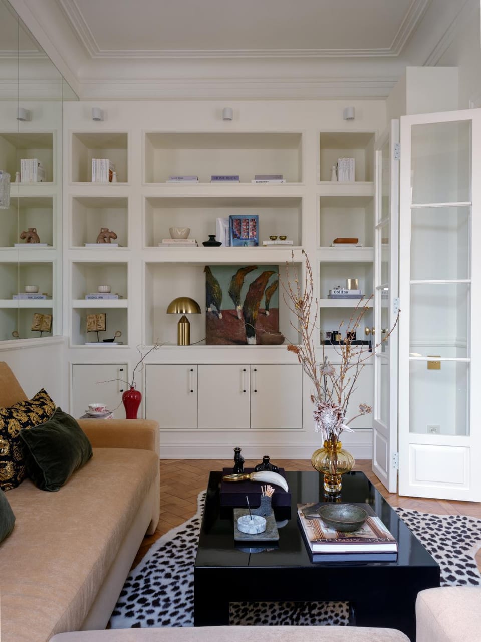 Parisian Elegance in Baku Apartment in Baku