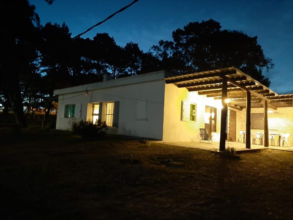 Property building, Night, Dining area